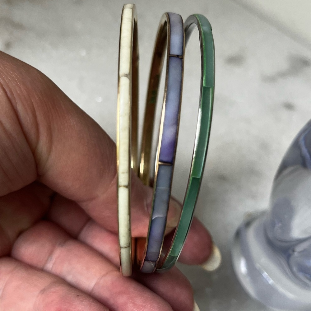 Elegant Multi-Color Bangle Set - Picture 3 of 8